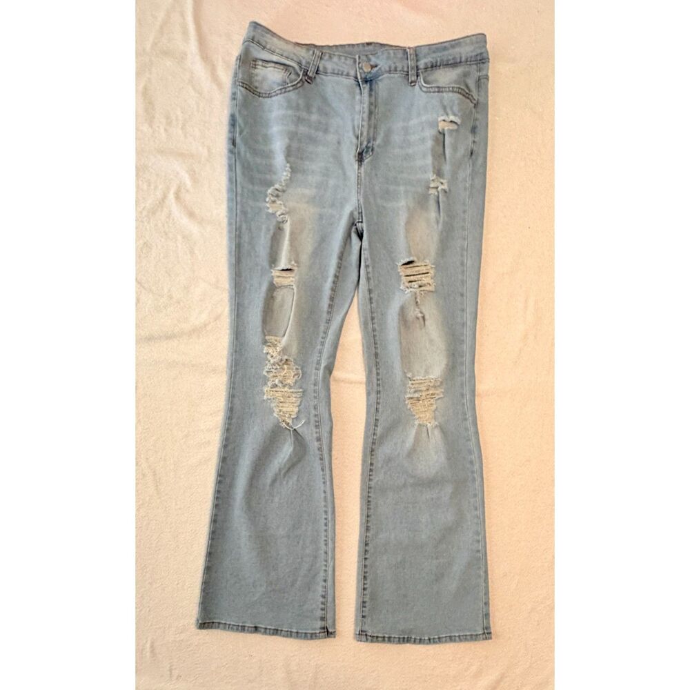 SHEIN Curve Distressed Flare Jeans